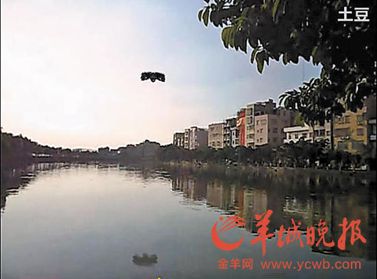 网传广州惊现UFO:多次急闪急转 有6个推进器