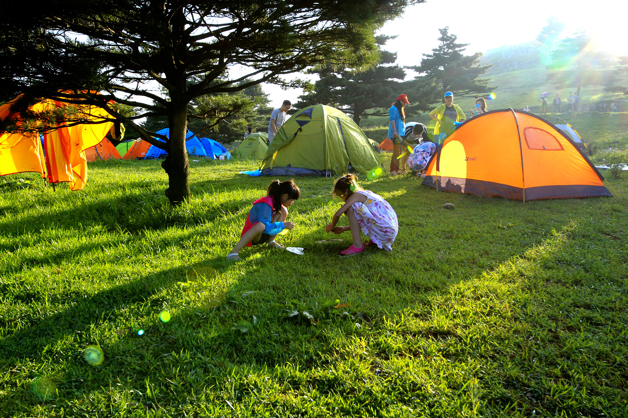 鼓浪屿户外帐篷3-4人家庭防雨多功能雨衣野外野营露营天幕帐篷-阿里巴巴